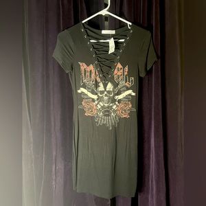 AMANTE•S•black T-shirt dress• crisscross cleavage cut out• ‘METAL’ w/rock skull•